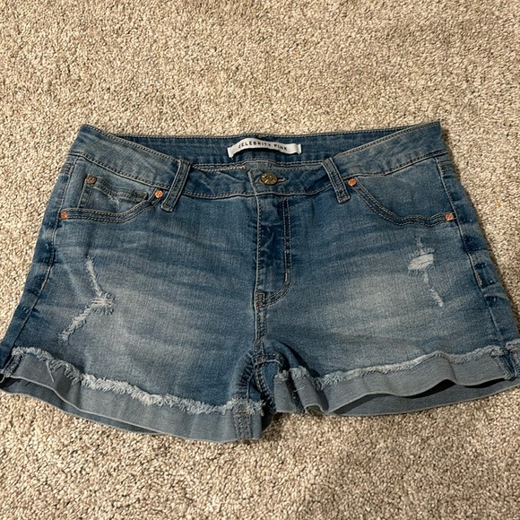 Denim short, size 7 - Picture 1 of 3